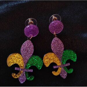 Women's Earrings gold purple green pierced novelty fleur de lis new orleans